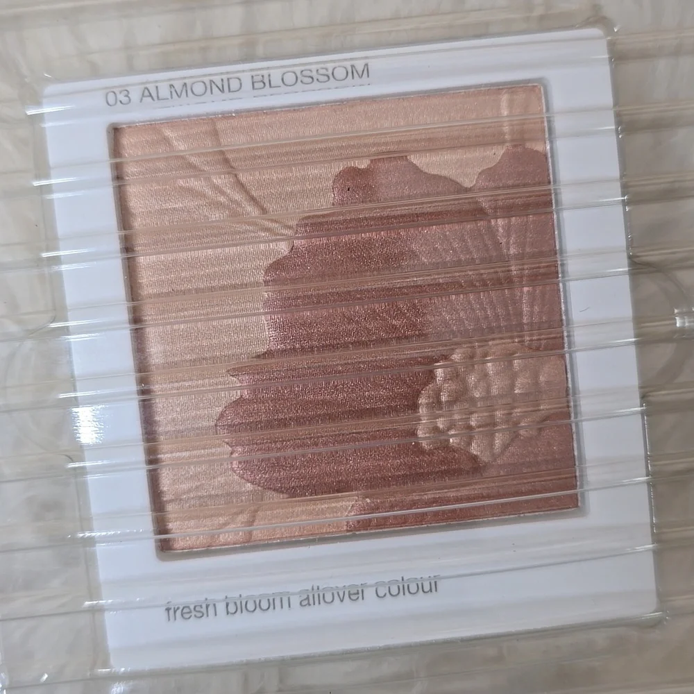 Clinique fresh bloom